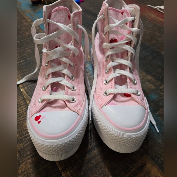 Custom Pink Converse - Picture 1 of 9